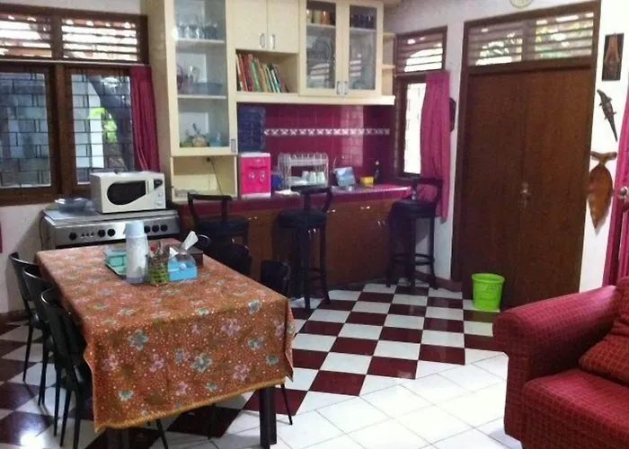 Bangka Bed And Breakfast Jakarta